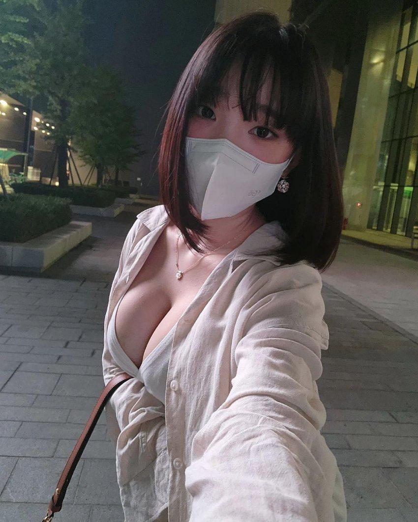 야심한 밤에