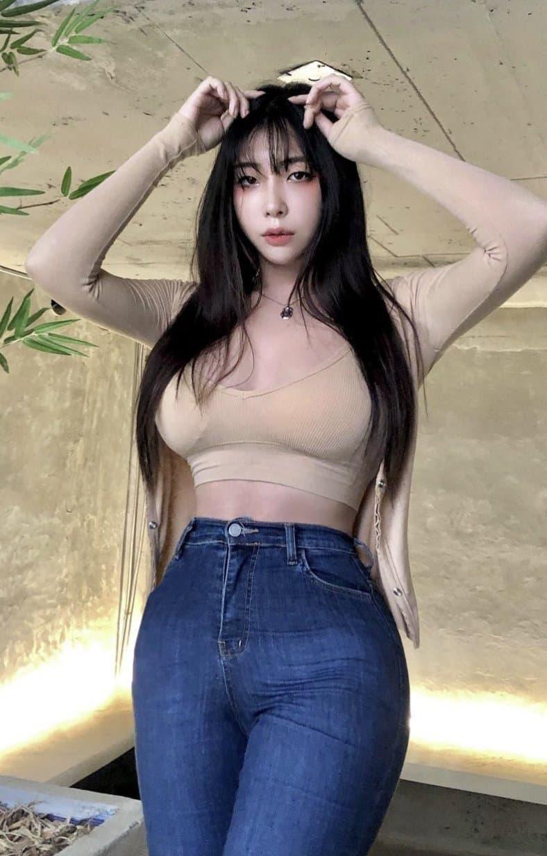탈동양 몸매