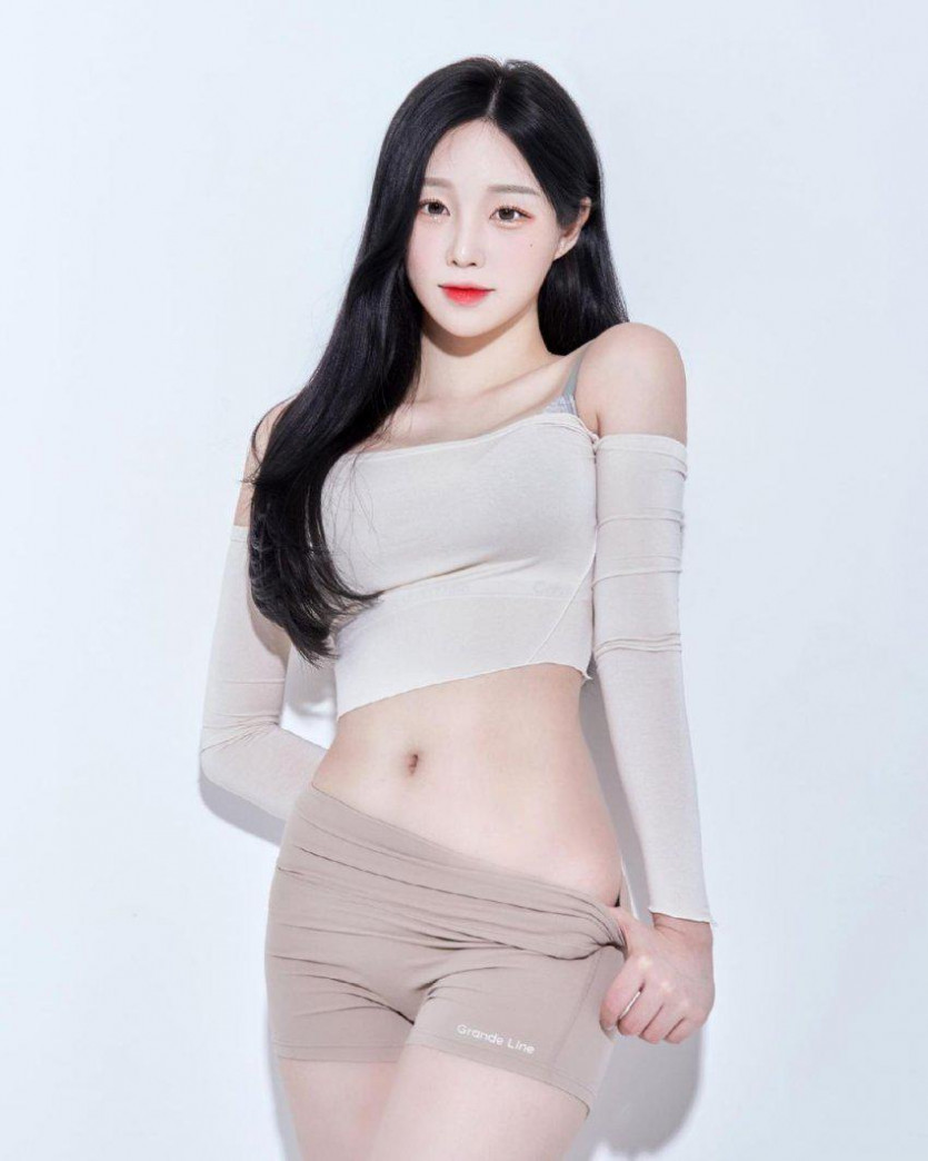 흰티에 청바지