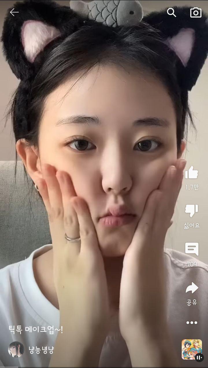유명 틱톡커의 충격적인 쌩얼 ㄷㄷㄷ