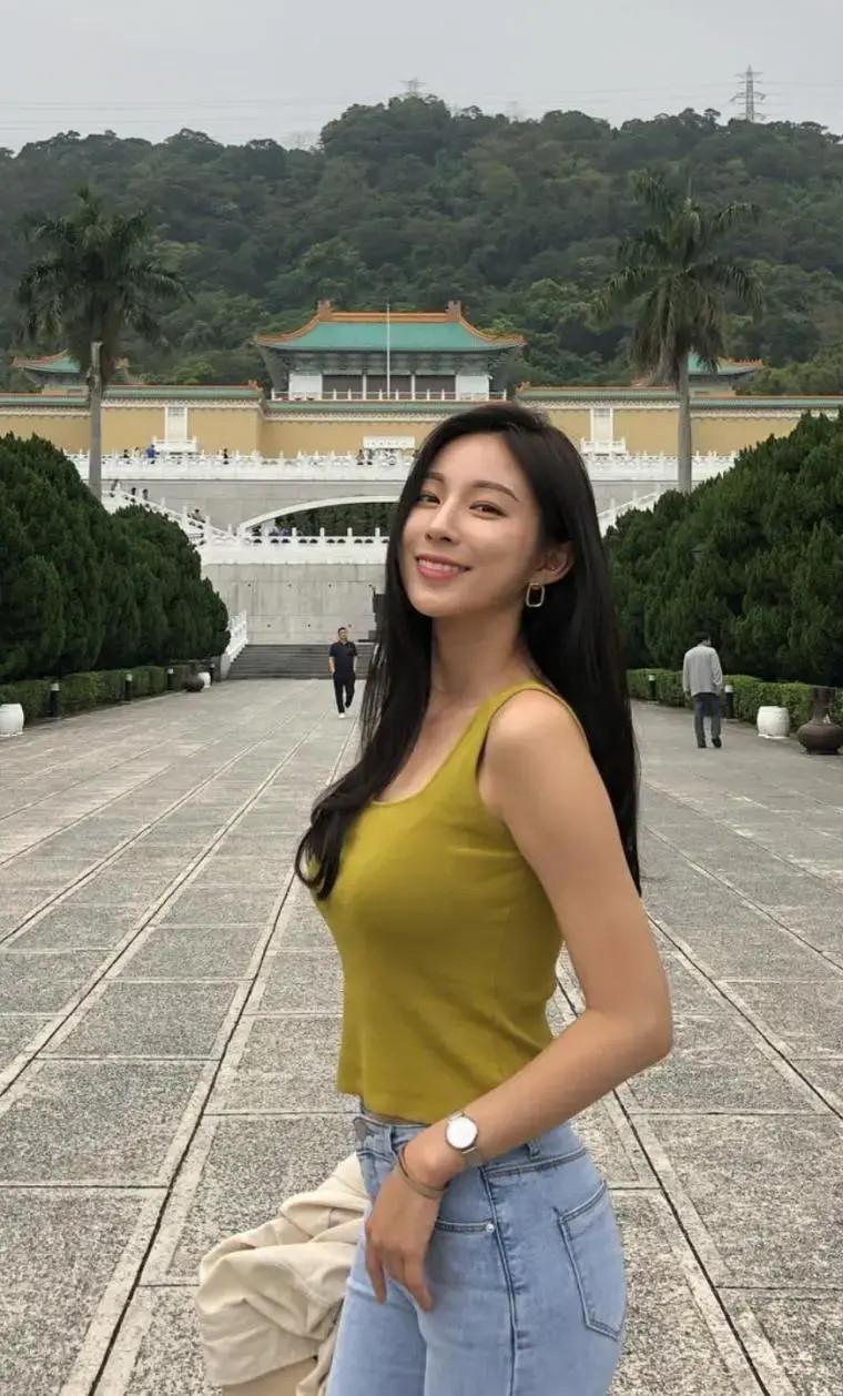 ㅇㅎ) 연예인 몸매 대역 모델누나.jpg