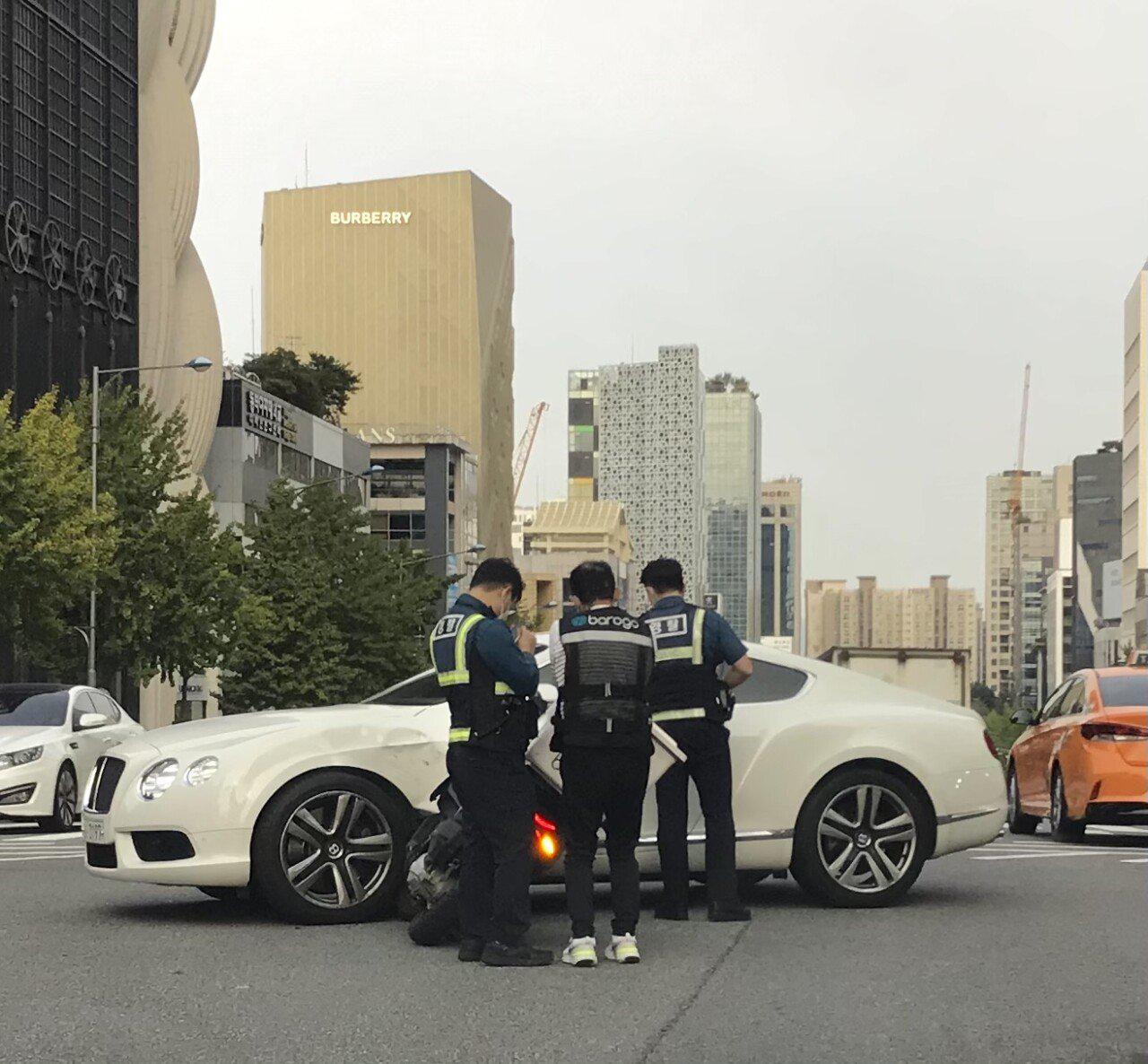 싱글벙글 딸배 사고 모음