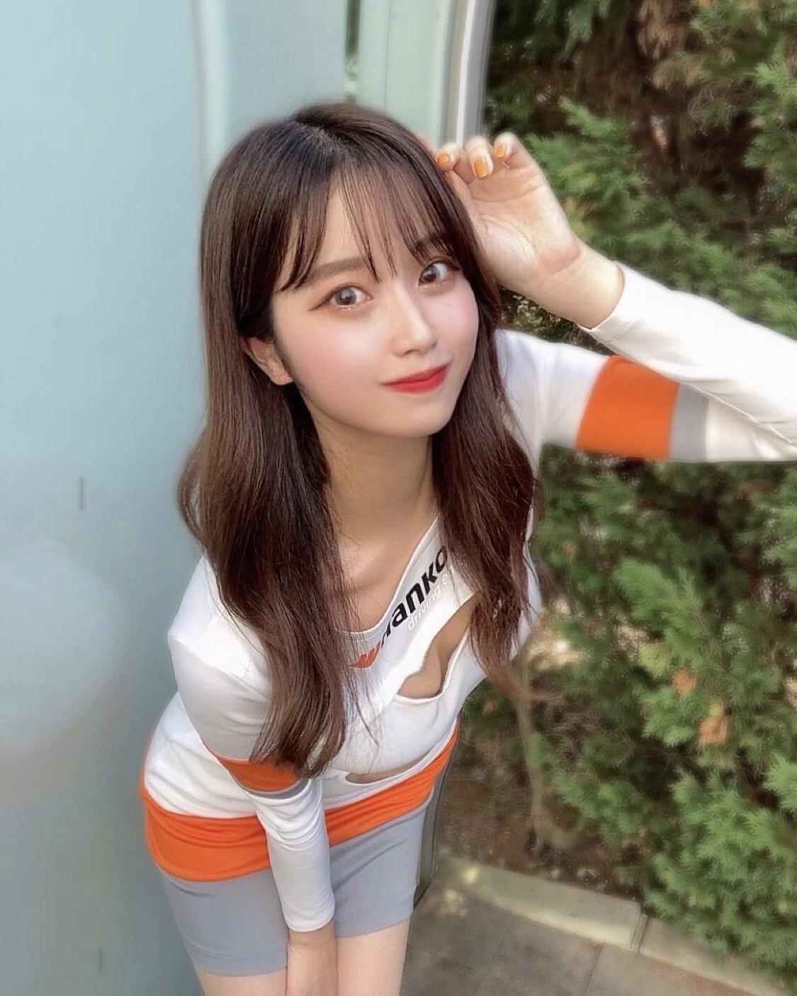 한국에서 활동중인 일본인 레이싱걸