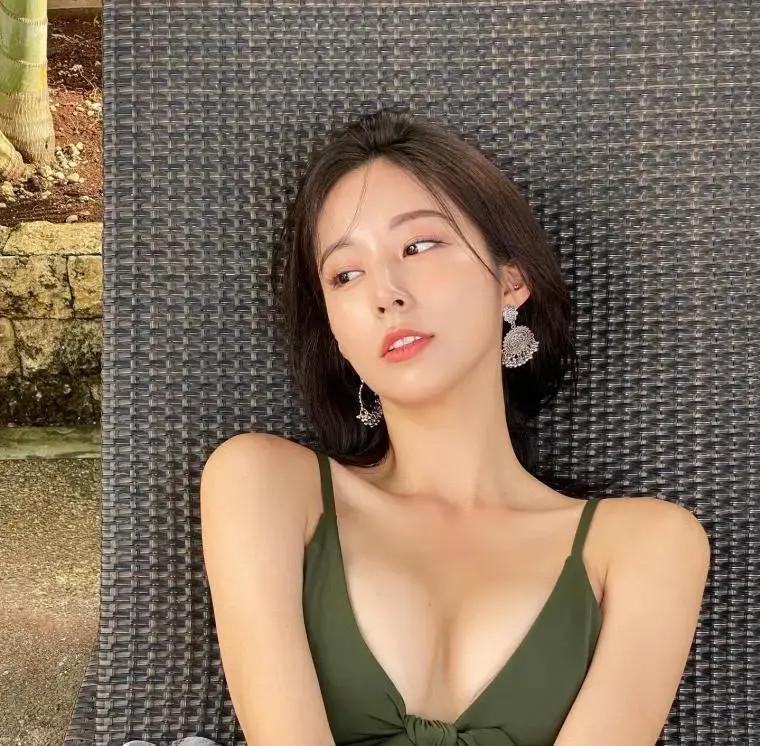 ㅇㅎ) 연예인 몸매 대역 모델누나.jpg